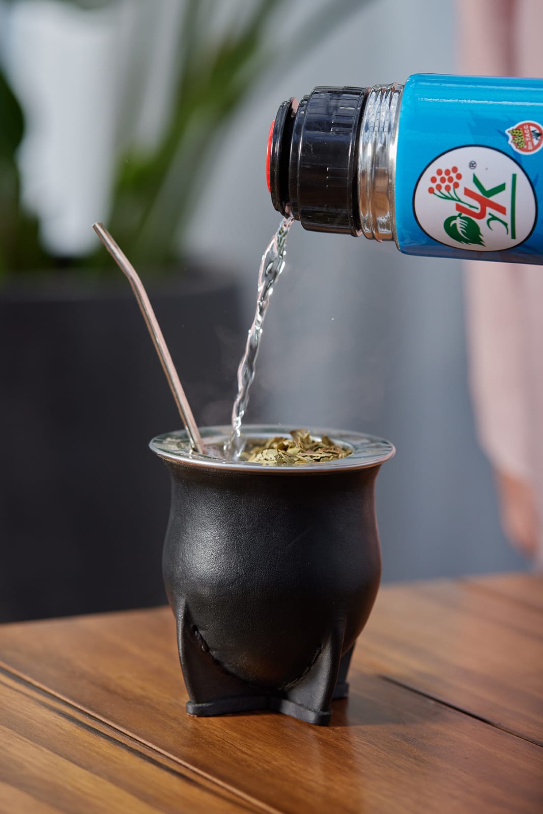 ¿Cómo influye el agua en el mate?